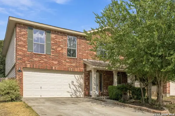 9007 Walnut Spgs, Universal City, TX 78148