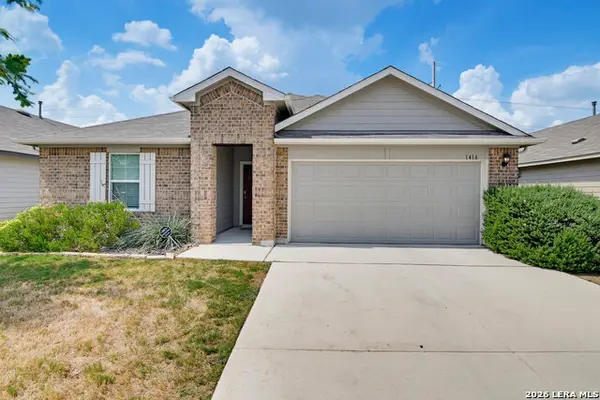 1416 Parkwood, Seguin, TX 78155