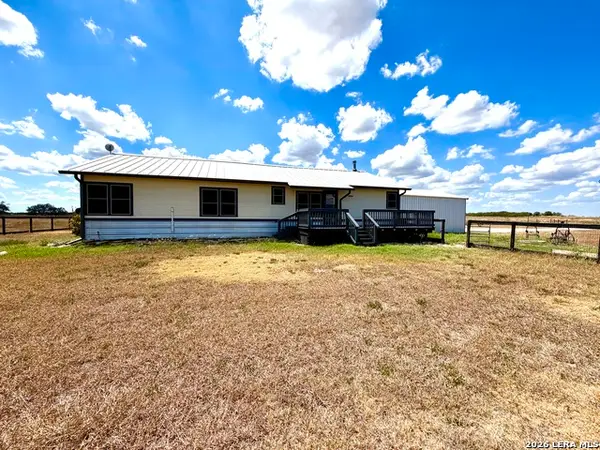 811 County Road 213, McCoy, TX 78113