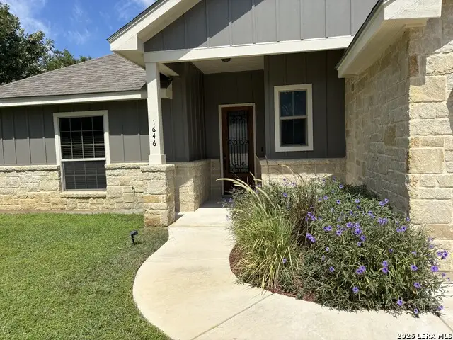 1646 Stone Hvn, Pleasanton, TX 78064 - #2