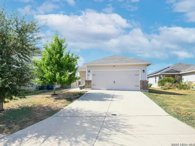 10822 Airmen Dr, Converse, TX 78109 - #2