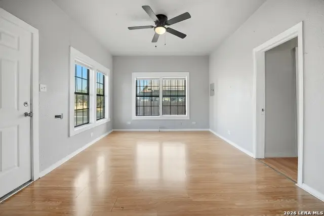 310 S Las Moras St, San Antonio, TX 78207 - #2