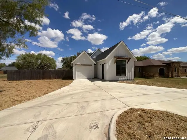 926 Joyce Marlene, Poteet, TX 78065 - #1