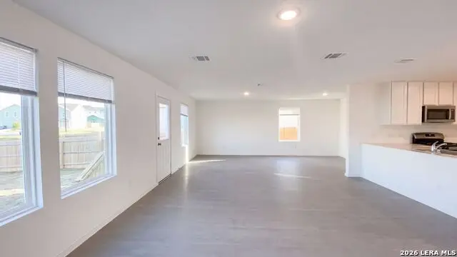 618 Paul Cyn, San Antonio, TX 78253 - #3