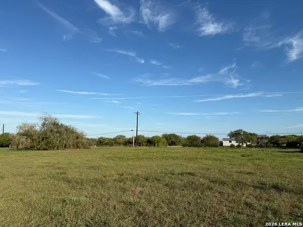 1107 Second St, Bayside, TX 78340