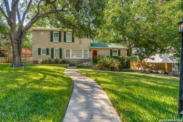 204 Ridgemont Ave, Terrell Hills, TX 78209