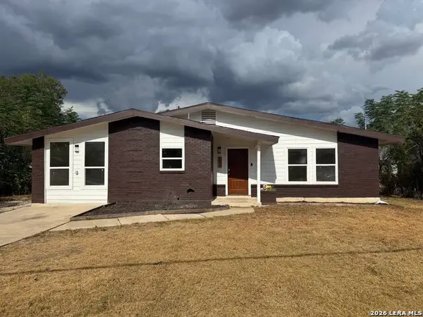 606 E Langley Blvd, Universal City, TX 78148
