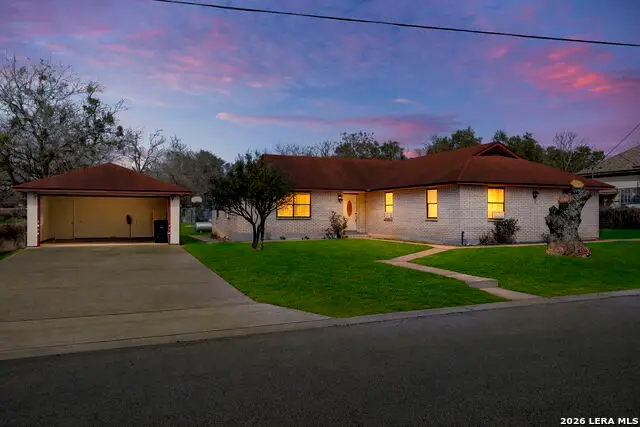 105 East St, Stockdale, TX 78160 - #3