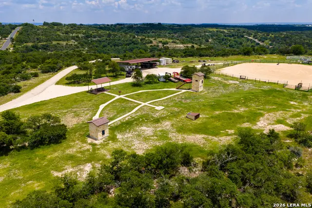 370 Ranch House Rd, Kerrville, TX 78028 - #2