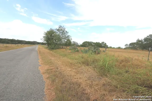 2.26 ACRES (tract 4) Cr 433, Stockdale, TX 78160 - #1