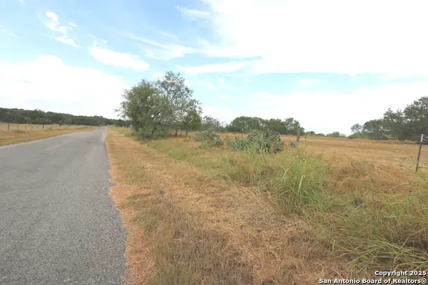 2.26 ACRES (tract 4) Cr 433, Stockdale, TX 78160