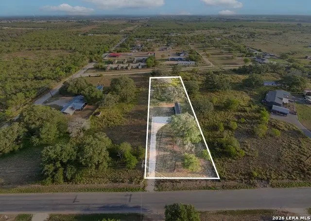 937 County Road 7711, Devine, TX 78016 - #3