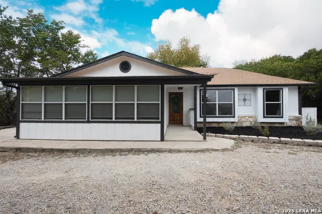 102 Sparrow Hawk Trl, Boerne, TX 78006 - #1