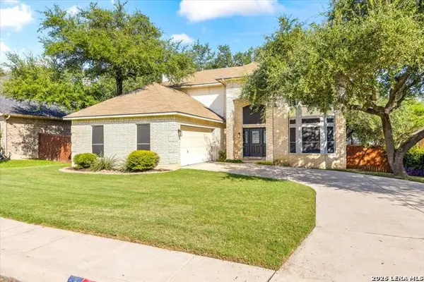 11830 Queenston Dr, San Antonio, TX 78253