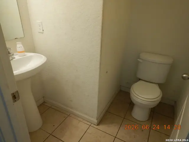 6010 Pleasant Lake, San Antonio, TX 78222 - #3
