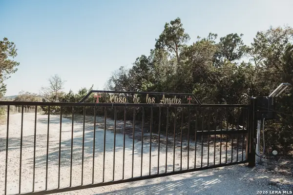 27375 Toutant Beauregard Rd, Boerne, TX 78006