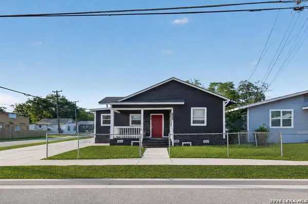 1548 Center St, San Antonio, TX 78202