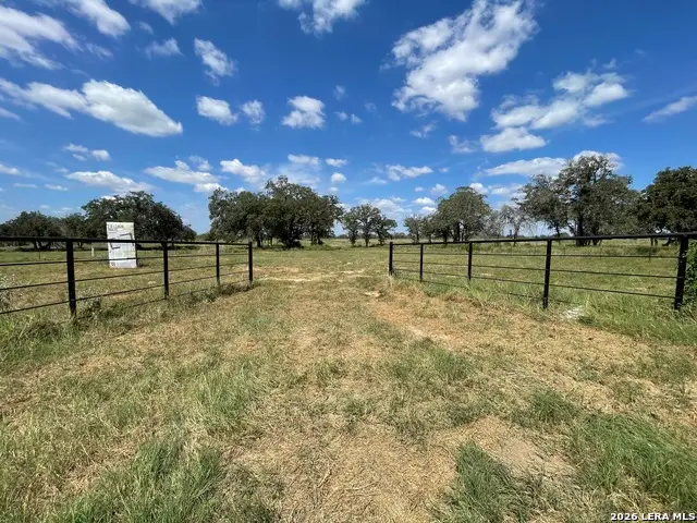 307 County Road 331, Floresville, TX 78114 - #1