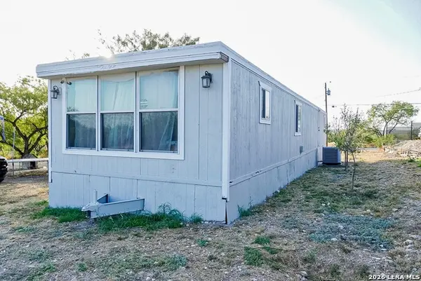 1915 Wagon Wheel Road, Eagle Pass, TX 78852