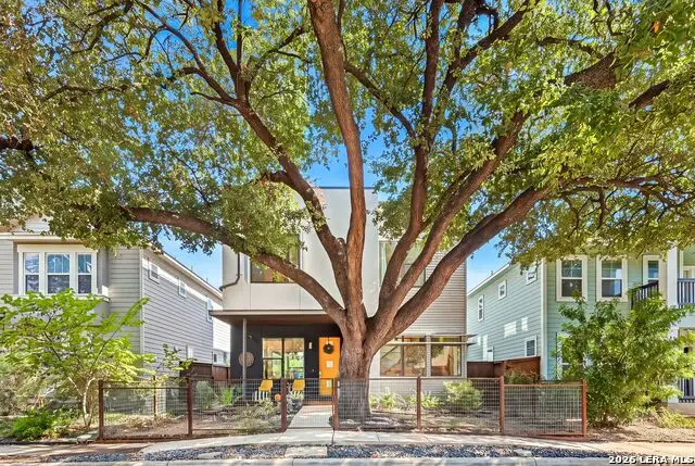 635 Leigh St, San Antonio, TX 78210 - #1