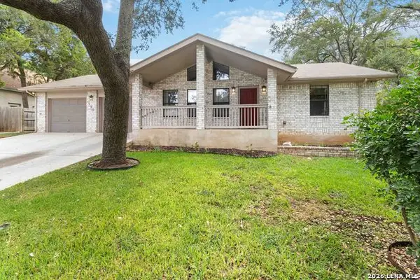 850 Mission Hills Dr, New Braunfels, TX 78130