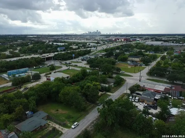 7918 Pardee St, Houston, TX 77028