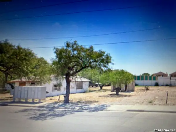 1474 El Indio Hwy, Eagle Pass, TX 78852