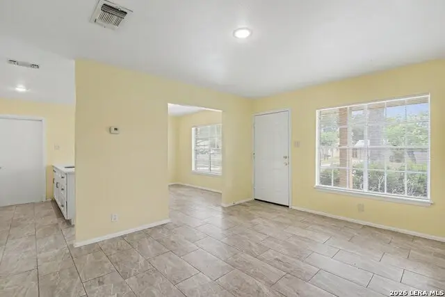 4842 Casa Oro St, San Antonio, TX 78233 - #3