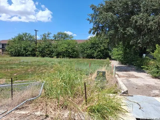 317 W Langley Blvd, Universal City, TX 78148 - #2