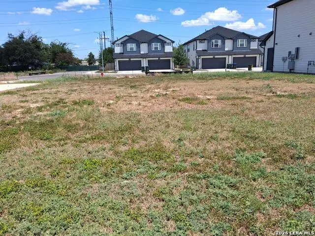 317 W Langley Blvd, Universal City, TX 78148 - #3