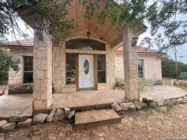 172 Candy Rd, Pipe Creek, TX 78063 - #1