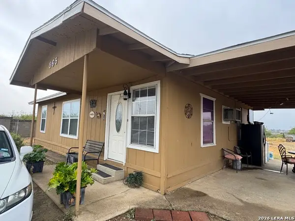 865 Ranchitos Road, Eagle Pass, TX 78852