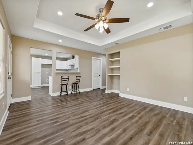 159 N San Gabriel, San Antonio, TX 78237 - #2