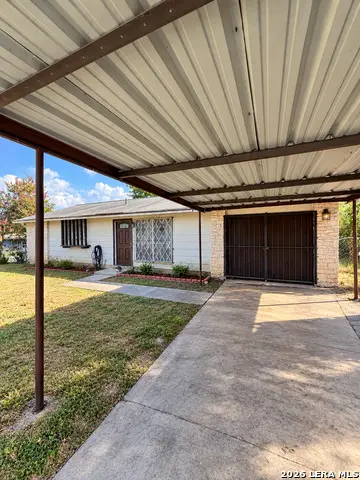 6202 Trail Valley Dr, San Antonio, TX 78242