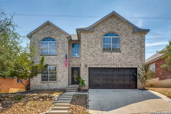 6702 Morning Shadow Ln, San Antonio, TX 78256