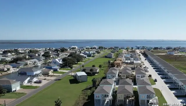 107 Wakatobi Dr, Rockport, TX 78382 - #1