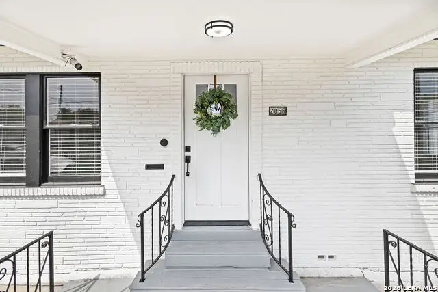 2055 E Crockett St, San Antonio, TX 78202 - #2