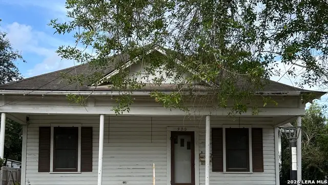 320 S 6th St, Kenedy, TX 78119 - #1
