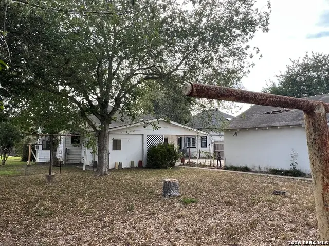 320 S 6th St, Kenedy, TX 78119 - #2