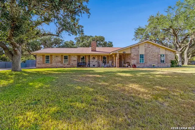 34 Encino Loma, Beeville, TX 78102 - #2