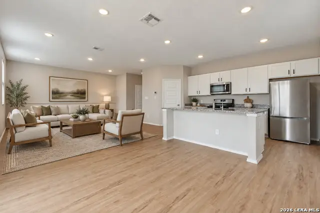 747 Corbin Bnd, San Antonio, TX 78221 - #2