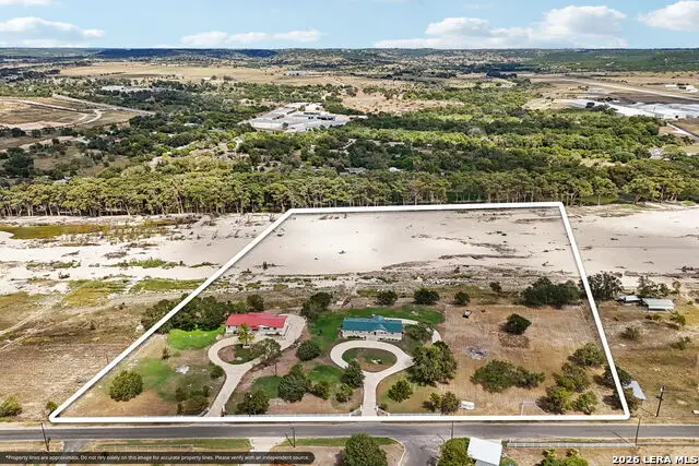 250&256 Wharton Rd, Kerrville, TX 78028 - #1