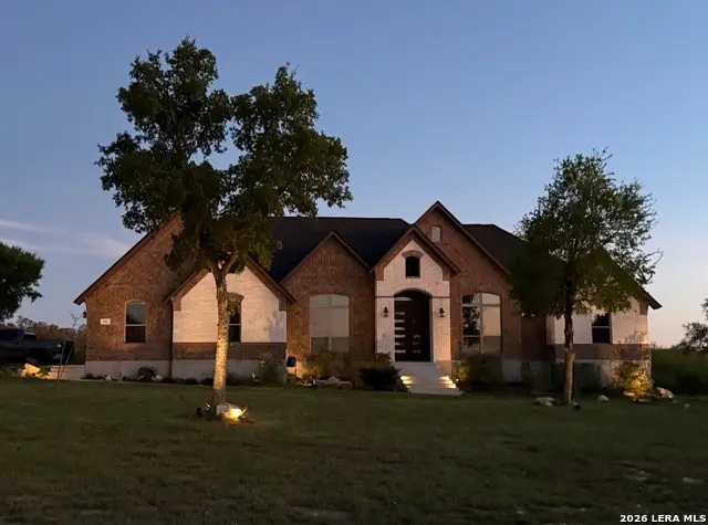 711 Stone Loop, Castroville, TX 78009 - #1
