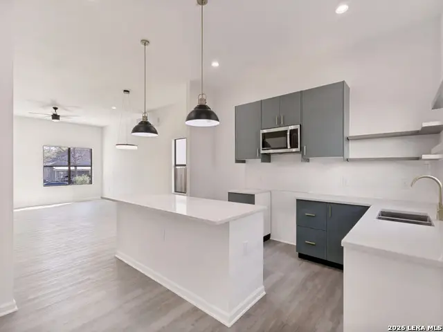 143 Vine St, San Antonio, TX 78210 - #3