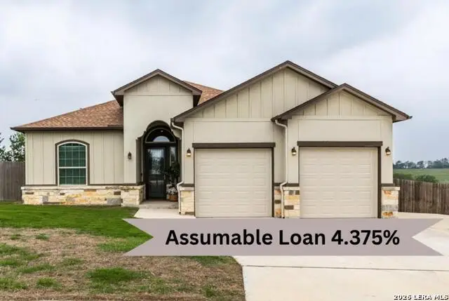 615 Abbott Rdg, Saint Hedwig, TX 78152 - #1