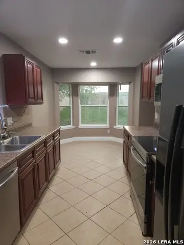 5005 Crestwood Dr, Schertz, TX 78108 - #1