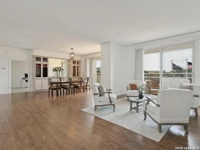 1 Towers Park Ln #317, San Antonio, TX 78209 - #1