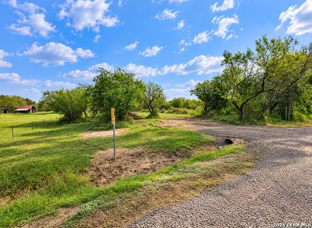 117 Ryan Rd, Refugio, TX 78377 - #2