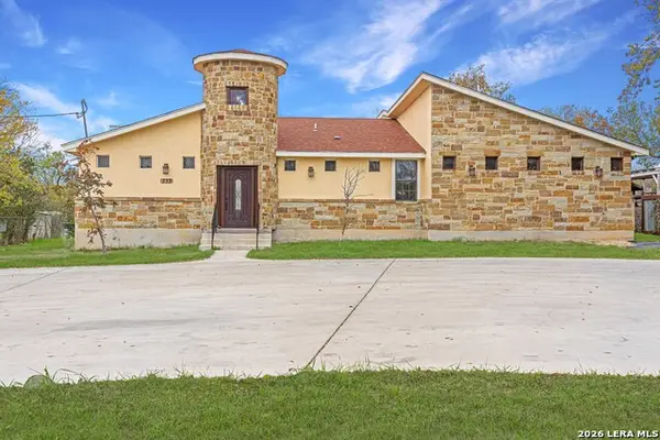 233 Esmeralda Dr, San Antonio, TX 78228