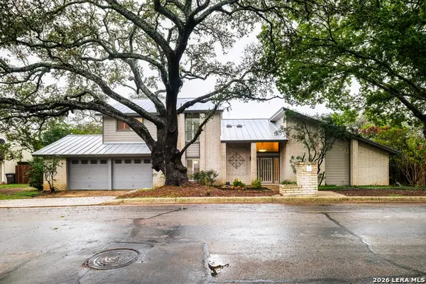 318 Country Wood Dr, San Antonio, TX 78216
